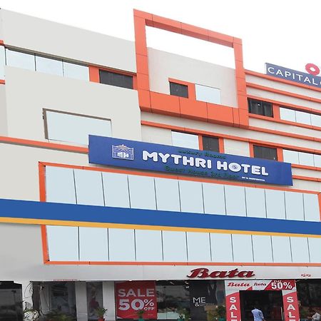Super Mythri Hotel Near By Ecil, As Rao Nagar, Sainikpuri Maula Ali Exterior foto