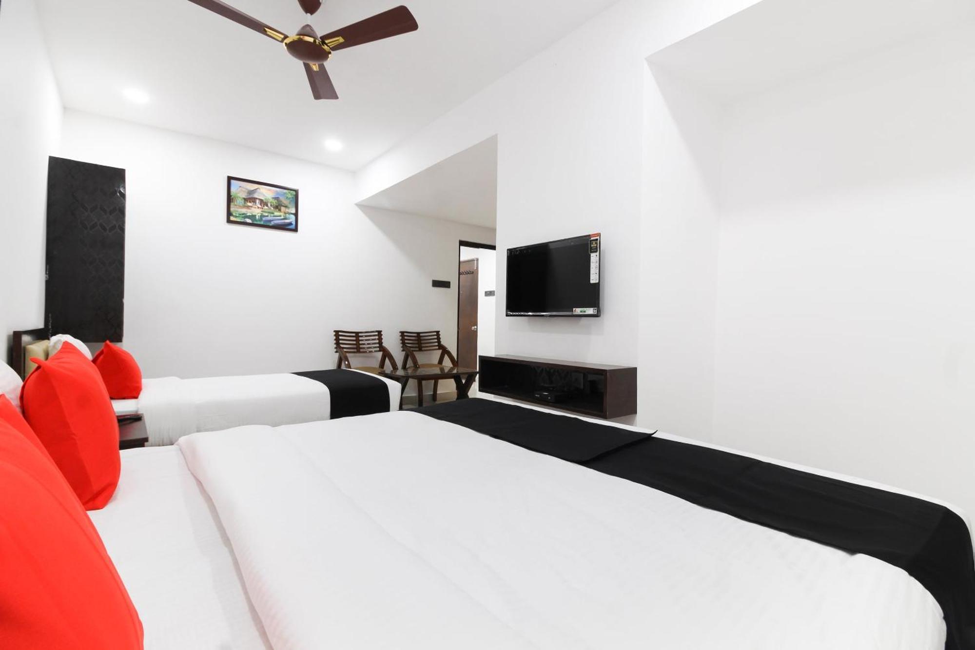 Super Mythri Hotel Near By Ecil, As Rao Nagar, Sainikpuri Maula Ali Exterior foto
